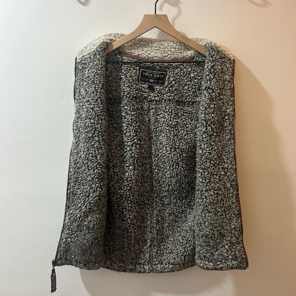 True Grit Fleece Vest - Picture 3 of 6
